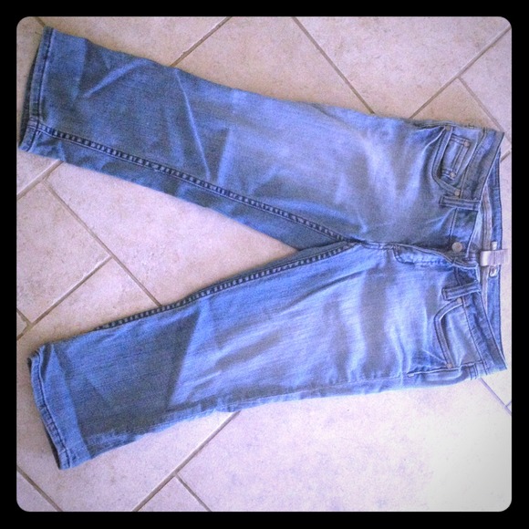 ❌Traded❌Denim Capris light wash