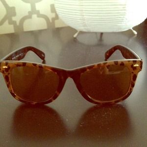 Betsey Johnson sunnies