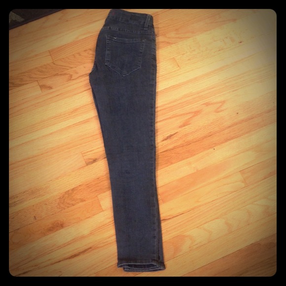 BDG Ankle Grazer Cigarette Jean 27/grey