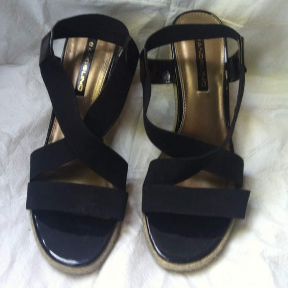 Shoes - Elastic and twine wedges