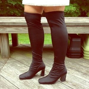 Hold 4 @marys14 VS black fabric knee high stretch
