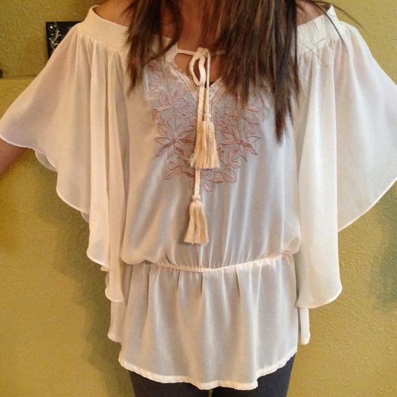 Angel Top - Picture 2 of 3