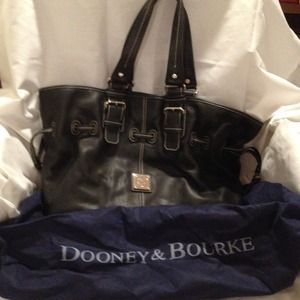 Dooney & Bourke Handbag