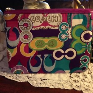 🚫SOLD! NWT-Coach Poppy iPad Sleeve🚫
