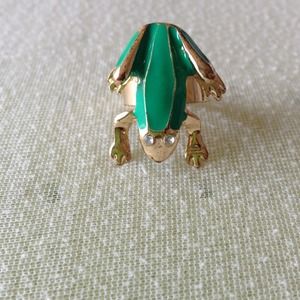 Emerald Frog Ring