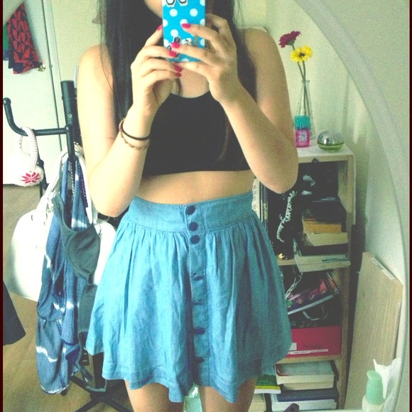 H&M Dresses & Skirts - High-Waisted Chambray Skirt
