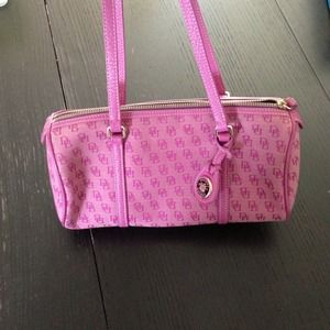 Dooney and bourke purse. 100% authentic
