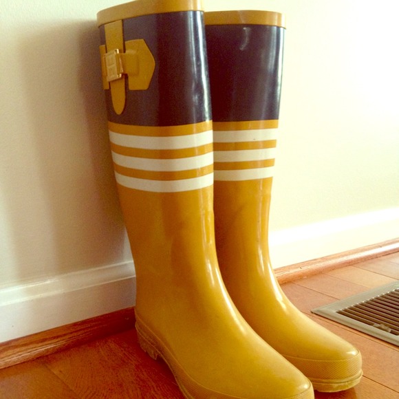 Tommy Hilfiger rain boots