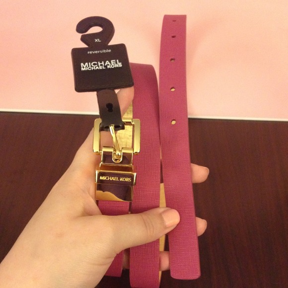 ❌BUNDLED❌💯% Auth. MICHAEL KORS Pink/Gold Belt🎀 - Picture 2 of 4