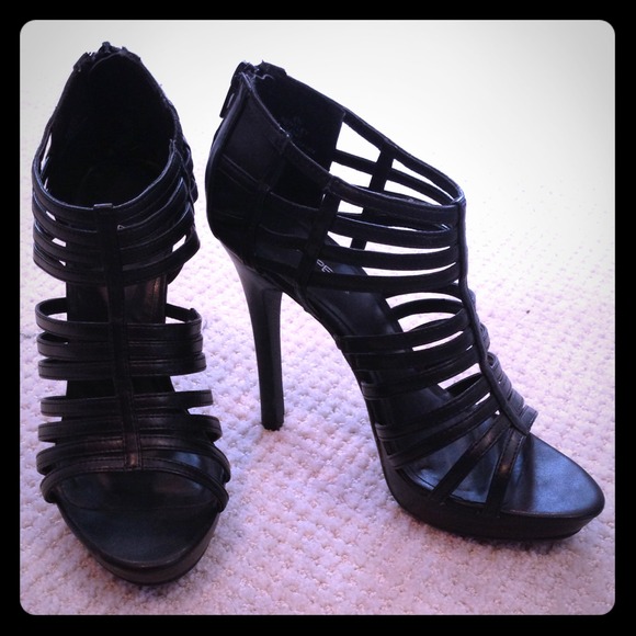 Black Cage Heels - Picture 1 of 4