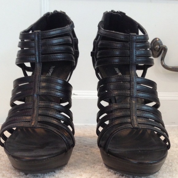 Black Cage Heels - Picture 2 of 4