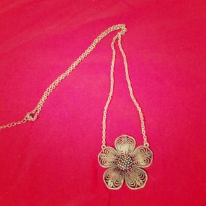 Flower pendent