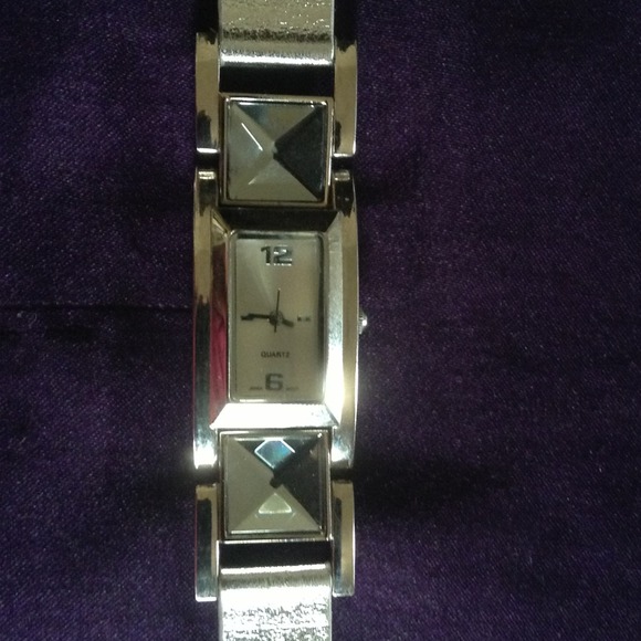 Silver Watch - Picture 2 of 2
