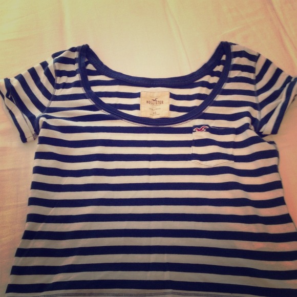 hollister xs striped crop top