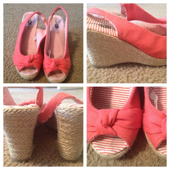 Coral wedges