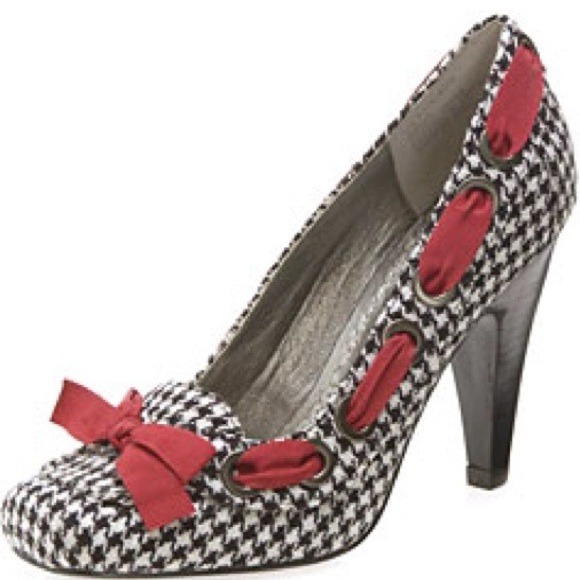 SOLD - Picture 3 of 4