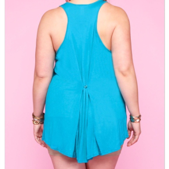 🚫Sold🚫Black hi lo tank - Picture 2 of 2