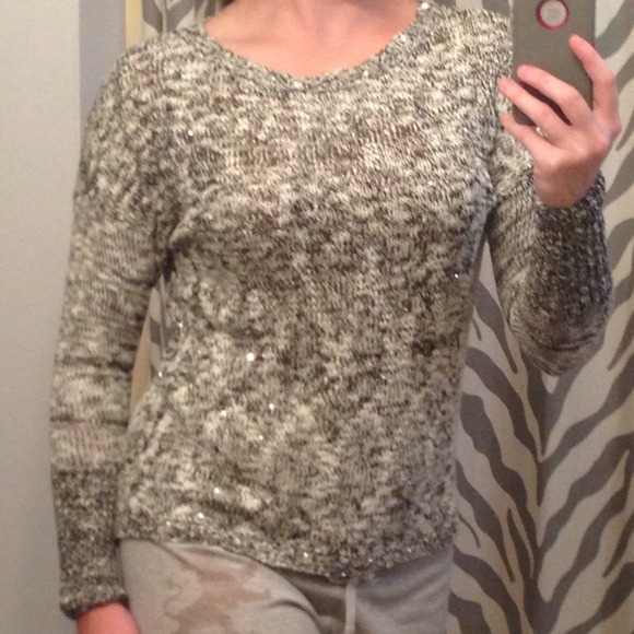 **HOST PICK** New Rock & Republic - Picture 4 of 4