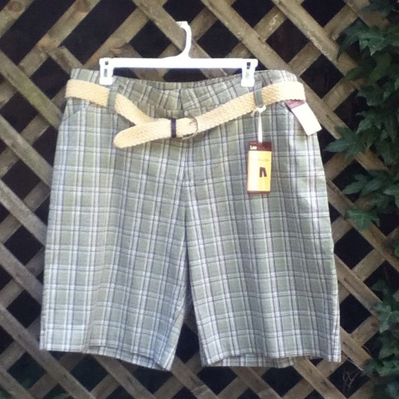 🚫SOLD (eBay)🚫NWT Bermuda Shorts