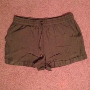 "Puffy" shorts