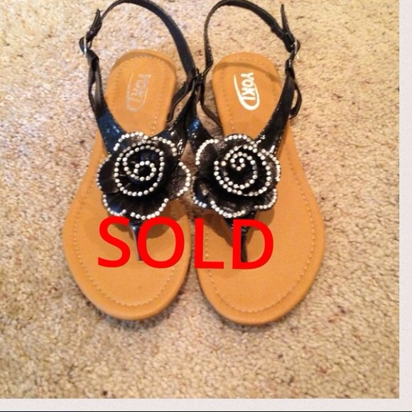 Black rose sandals