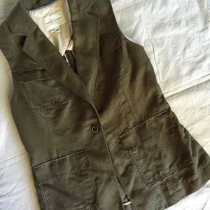 Banana Republic Jackets & Coats - Banana Republic Sleeveless Blazer / Vest Sz 14 Banana Republic Jackets & Coats - Banana Republic Sleeveless Blazer / Vest Sz 14