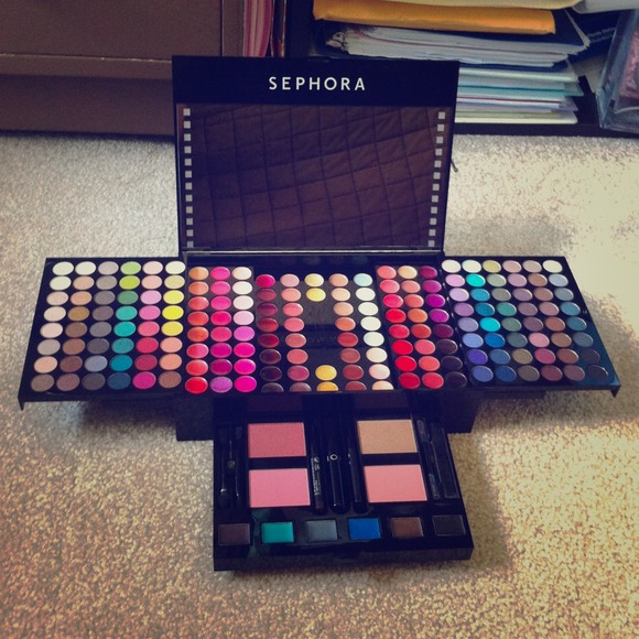 JUST REDUCED!! Sephora Blockbuster Make-up Set