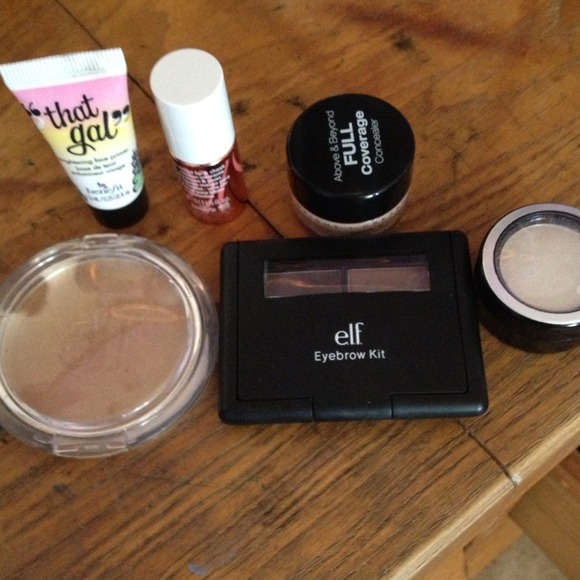 TRADED⛔ makeup bundle