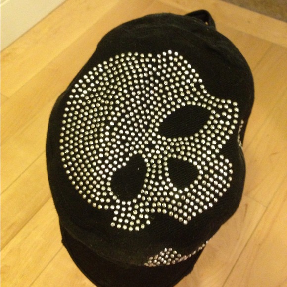 Hat - Picture 4 of 4
