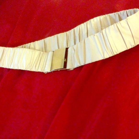 Beige belt