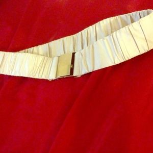 Beige belt