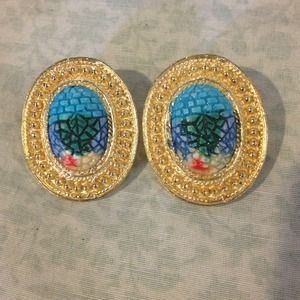 clip on pair of earrings