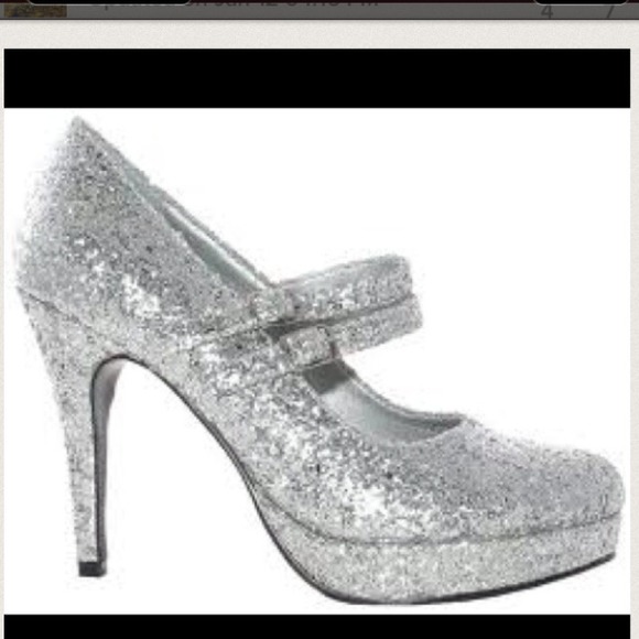 Glitter Silver Heels - Never Worn - Size 5.5