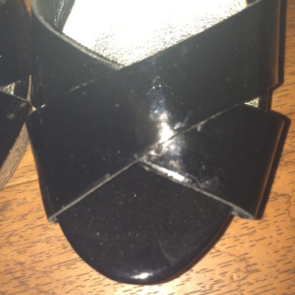Heels - Picture 3 of 3
