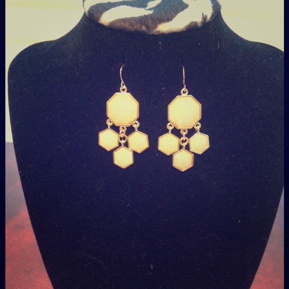 🚫SOLD IN BUNDLE🚫Hexagon Bubble Earrings