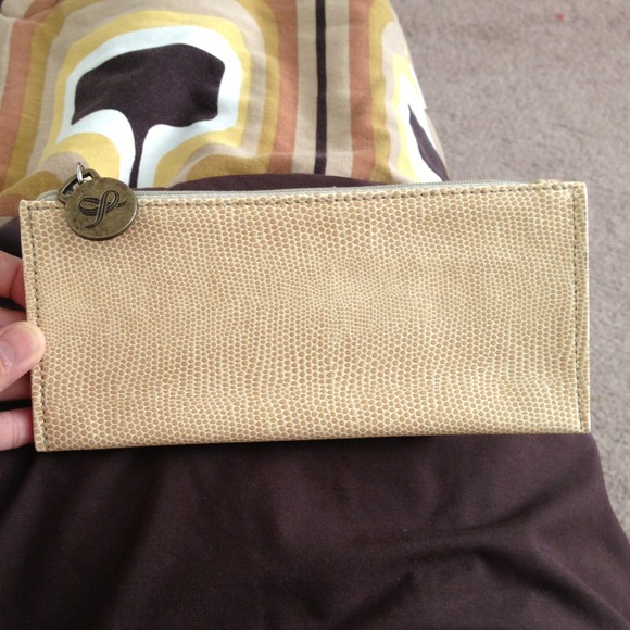 Plains& Prints wallets