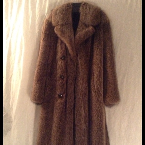 Fur Coat (Racoon) - Picture 3 of 4