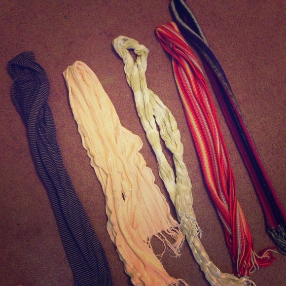 Scarf bundle!!