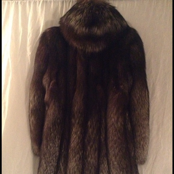 Fur Coat Parka with Scarf (Silver Fox) - Picture 2 of 4