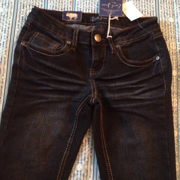 ✨REDUCED✨ Dark bootcut jeans from Macy's. NWT - Picture 2 of 4