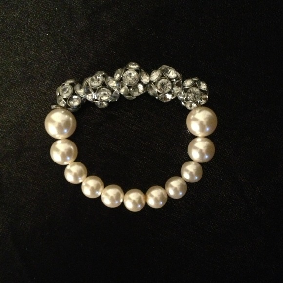 Pearl and Rhinestone Bracelet
