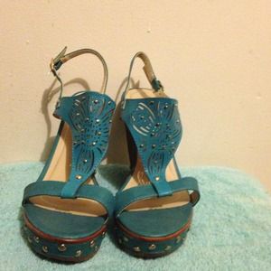 NWOT Teal wedge sandals