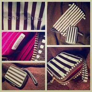 NWOT HENRI BENDEL PHONE WRISTLET!