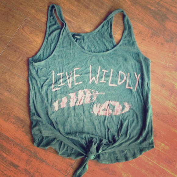 Nollie Live Wildly Tie Up Tank