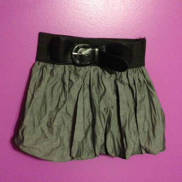 Wet Seal Gray and Black Short Skirt