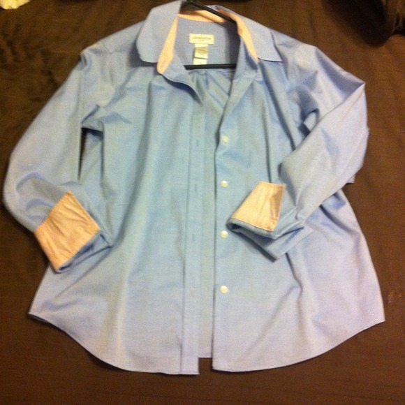 Liz Claiborne button up blouse