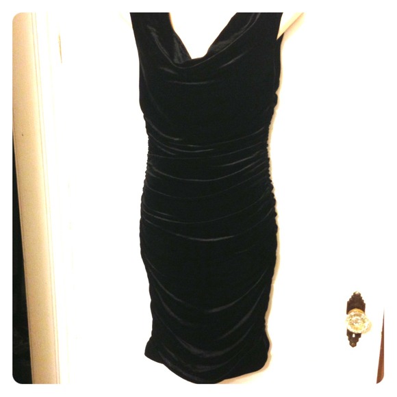 NWT Simple & classy black velvet dress!