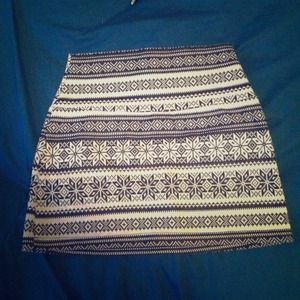 Blk/white bodycon skirt