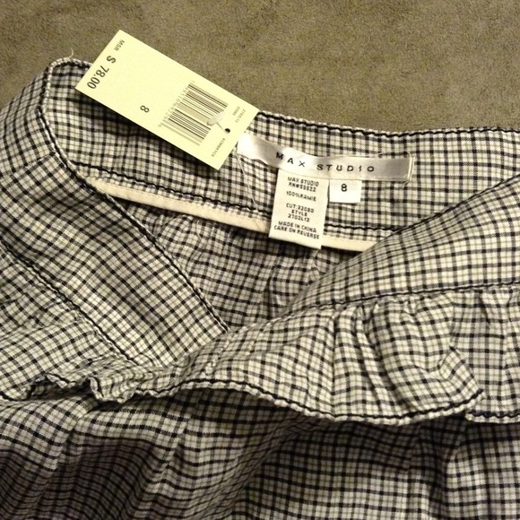 🎯SOLD 100% Ramie Plaid Skirt w/Ruffle Detail - Picture 3 of 4