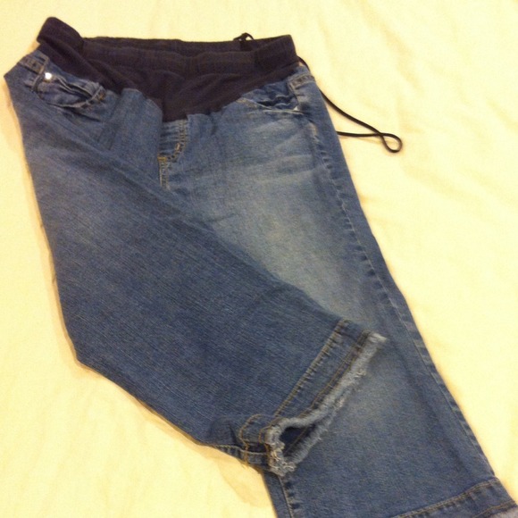 Maternity Capri jeans with drawstring and band